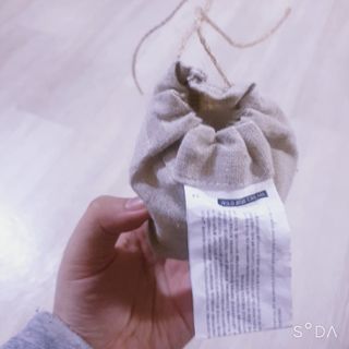 AYU25[아유트웬티파이브]다마스크로즈워터 베이스 천연 수분 촉촉 크림 — 4점을 준 리뷰어가 2021년 4월 올린 사용 사진