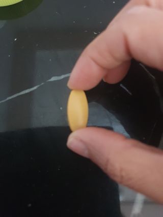 Swisse 스위스 고함량 밀크씨슬 35,000mg 60정 — 4점을 준 리뷰어가 2021년 11월 올린 사용 사진