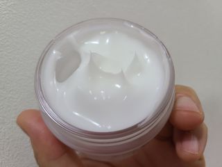플레라디 에델바이스 인리치드 머랭 크림 — 3점을 준 리뷰어가 2021년 6월 올린 사용 사진