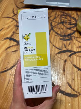 랑벨 내츄럴 딥 포어 클렌저 210ml (저자극 약산성 천연 클렌징 젤) — 5점을 준 리뷰어가 2022년 4월 올린 사용 사진