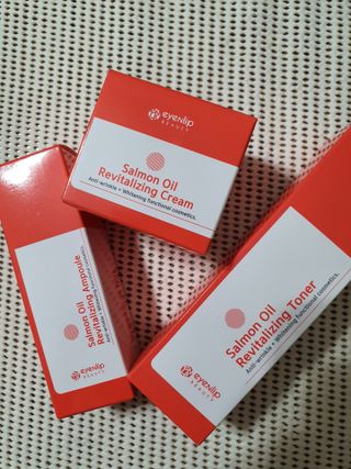 아이앤립 / EYENLIP 아이앤립 연어오일 리바이탈라이징 토너+앰플+크림 3종 세트 — 5점을 준 리뷰어가 2021년 5월 올린 사용 사진