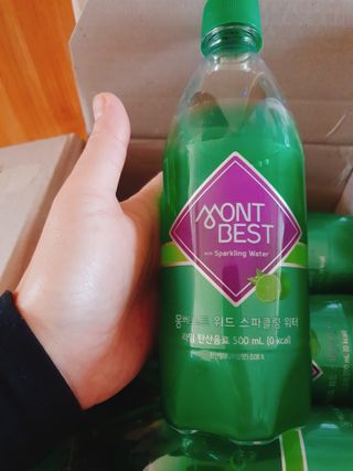 몽베스트 Montbest with Sparkling water Lime20병 — 5점을 준 리뷰어가 2021년 10월 올린 사용 사진