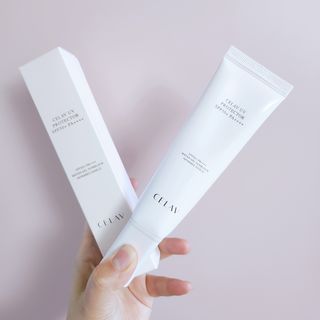 프리마인 선크림만 바꿨을 뿐인데 매일 물 2L챙겨먹고 기초케어 완벽하게 한 물빛피부 완성,셀라브UV프로텍터 — 5점을 준 리뷰어가 2023년 7월 올린 사용 사진