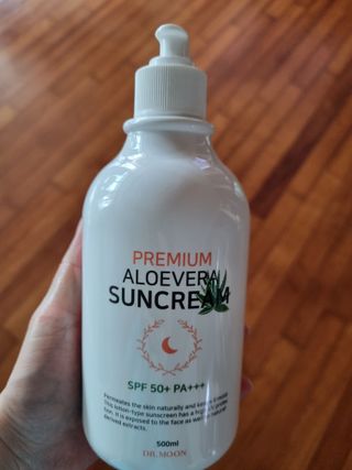 [닥터문] 프리미엄 알로에베라 선크림 500ml — 4.5점을 준 리뷰어가 2022년 6월 올린 사용 사진