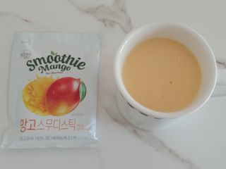 [복음자리] 바리스타 패키지 2종 랜덤발송 (딸기스무디 스틱+샤인머스캣에이드 or 망고스무디+자몽에이드) — 5점을 준 리뷰어가 2022년 7월 올린 사용 사진