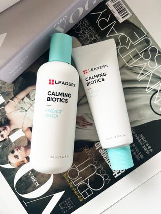 리더스코스메틱 리더스 카밍 바이오틱스 #1등 진정 기획세트 [에센스 워터150ml + 크림 마스크80ml] — 5점을 준 리뷰어가 2022년 10월 올린 사용 사진