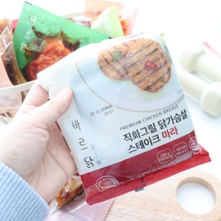 바르닭 소스품은 닭가슴살 7종 & 티몬한정판매 2종 세트 총 9팩 — 5점을 준 리뷰어가 2021년 12월 올린 사용 사진