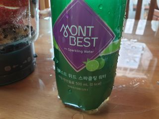 몽베스트 Montbest with Sparkling water Lime20병 — 5점을 준 리뷰어가 2021년 10월 올린 사용 사진