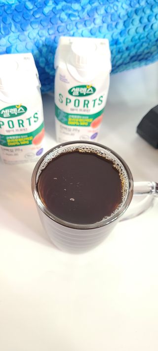 셀렉스스포츠 셀렉스 스포츠 웨이 프로틴 복숭아_ 330ml x 12팩 — 4점을 준 리뷰어가 2021년 11월 올린 사용 사진