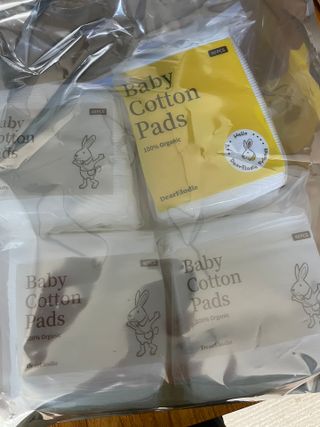 디어엘로디 프리미엄 유기농 유아 솜티슈 40매 3Pack +60매 1Pack 혼합형 — 5점을 준 리뷰어가 2021년 4월 올린 사용 사진