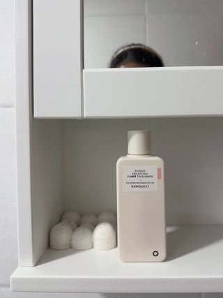 로우퀘스트 베리어 인핸싱 토너투에센스 200ml — 5점을 준 리뷰어가 2023년 10월 올린 사용 사진