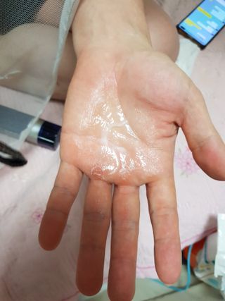 맨즈랄라 올인원 에센셜 로션 1개 — 5점을 준 리뷰어가 2021년 6월 올린 사용 사진