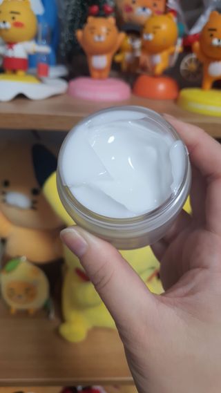 플레라디 에델바이스 인리치드 머랭 크림 — 5점을 준 리뷰어가 2021년 7월 올린 사용 사진