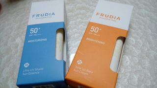 [후르디아] 혼합자차 선 에센스+톤업 선크림 2종 — 4점을 준 리뷰어가 2021년 8월 올린 사용 사진