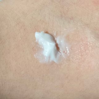 파시 FASCY 高保湿ハンドクリーム40ml+80ml セット — 4점을 준 리뷰어가 2021년 8월 올린 사용 사진