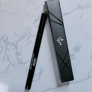 [오띠] 매직 펜 아이라이너 — 5점을 준 리뷰어가 2022년 7월 올린 사용 사진