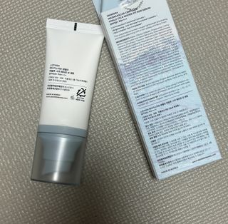 [스킨1004] 마다가스카르 센텔라 히알루-시카 워터핏 선세럼 50ml — 5점을 준 리뷰어가 2024년 6월 올린 사용 사진