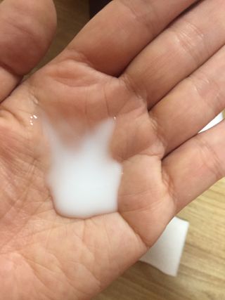 리더스코스메틱 리더스 카밍 바이오틱스 에센스 워터 — 5점을 준 리뷰어가 2022년 2월 올린 사용 사진