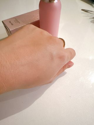 리엔케이 핑크 볼륨 래디언스 컬러크림 에디션 — 5점을 준 리뷰어가 2022년 11월 올린 사용 사진
