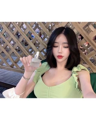 브에노 파리퀸 윌 페이스 오일 — 5점을 준 리뷰어가 2021년 8월 올린 사용 사진