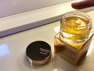 아이앤립 / EYENLIP 아이앤립 24K 골드 N 펩타이드 앰플 크림 — 5점을 준 리뷰어가 2021년 5월 올린 사용 사진