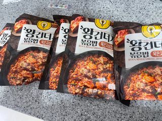 한성기업 무볼레 왕건더기 볶음밥 묵은지삼겹살 — 4.5점을 준 리뷰어가 2021년 11월 올린 사용 사진