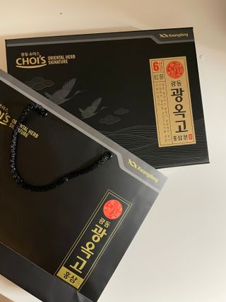 [광동제약] 광동 광옥고 홍삼 본 30포+쇼핑백 증정 — 5점을 준 리뷰어가 2021년 12월 올린 사용 사진