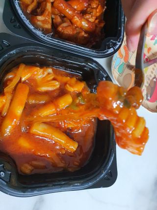 한성기업 무볼레 닭떡볶이+해물떡볶이 2종 세트 — 5점을 준 리뷰어가 2021년 10월 올린 사용 사진
