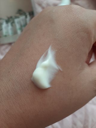 mom e 맘이 내추럴 베이비 케어 크림+바디오일 — 5점을 준 리뷰어가 2021년 1월 올린 사용 사진