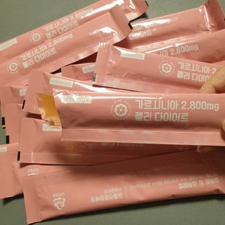 주식회사 얼굴반쪽 [얼굴반쪽 가르시니아 2,800mg] x 14포 1주 젤리 다이어트 보조제 체지방감소 — 4점을 준 리뷰어가 2021년 11월 올린 사용 사진