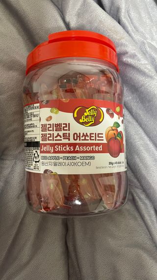 젤리벨리 젤리스틱 어쏘티드 900g — 4.5점을 준 리뷰어가 2022년 11월 올린 사용 사진