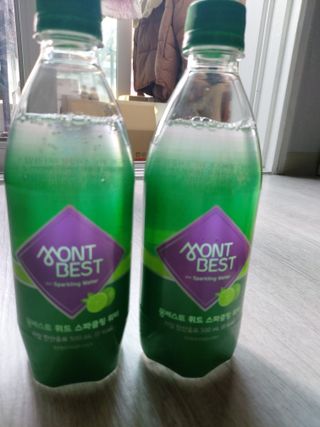 몽베스트 Montbest with Sparkling water Plain 20병 — 5점을 준 리뷰어가 2021년 10월 올린 사용 사진