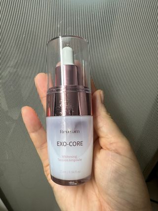 나우 [리브엠] 123억개 엑소좀으로 채운 눈부신 광채, 엑소코어 화이트닝 텐션 앰플 — 5점을 준 리뷰어가 2023년 8월 올린 사용 사진