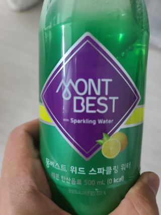 몽베스트 Montbest with Sparkling water Lemon OR Lime 20병(랜덤) — 4점을 준 리뷰어가 2021년 10월 올린 사용 사진