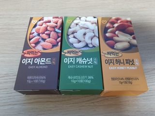 짜먹는 이지견과 짜먹는 이지아몬드, 짜먹는 이지허니피넛, 짜먹는 이지캐슈넛 각 10g X  10포 — 4점을 준 리뷰어가 2021년 3월 올린 사용 사진