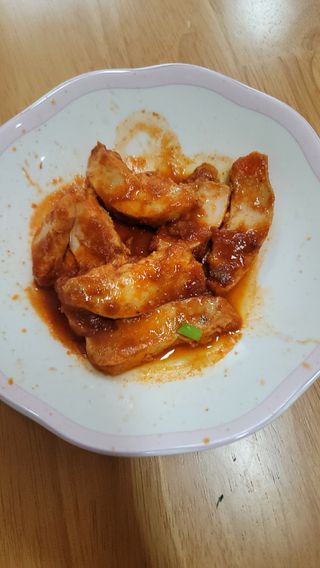 굽네몰 [굽네] 소스가 맛있는 닭가슴살 슬라이스 4종 — 5점을 준 리뷰어가 2021년 4월 올린 사용 사진