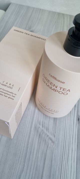 프리마인 더이상 뻣뻣하고 효과없는 탈모샴푸는 NO. 근본부터 케어하는 셀베이스 그린티샴푸(500ml) — 5점을 준 리뷰어가 2023년 3월 올린 사용 사진