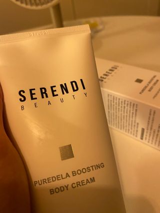 세렌디뷰티 퓨어델라 부스팅 바디크림 — 5점을 준 리뷰어가 2021년 8월 올린 사용 사진