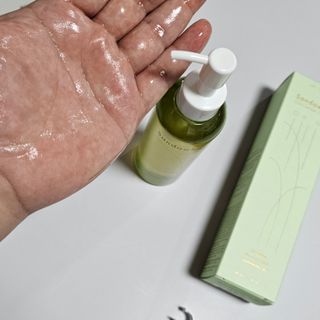 스킨큐어 산다화 순한 클렌징 동백 오일 200ml — 5점을 준 리뷰어가 2023년 4월 올린 사용 사진