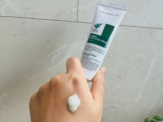랑벨 랑바이오 블랙 시카 크림 50ml(블랙비 프로폴리스, 시카 4종, 판테놀 10 함유) — 5점을 준 리뷰어가 2023년 2월 올린 사용 사진
