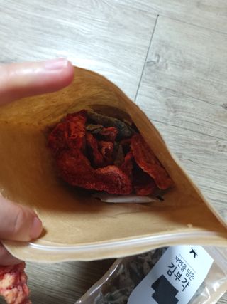 자연을담은모듬부각 — 5점을 준 리뷰어가 2022년 1월 올린 사용 사진