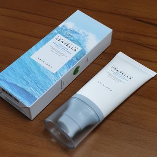[스킨1004] 마다가스카르 센텔라 히알루-시카 워터핏 선세럼 50ml — 5점을 준 리뷰어가 2024년 5월 올린 사용 사진