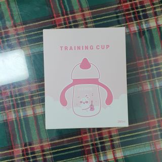 유비맘 트라이탄 코니빨대컵_컬러 랜덤 발송 — 5점을 준 리뷰어가 2021년 3월 올린 사용 사진