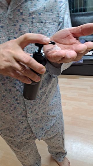 웰피아생활건강 웰피아 올인원 남성화장품 옴므페론 — 5점을 준 리뷰어가 2023년 1월 올린 사용 사진
