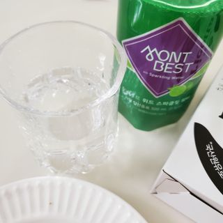 몽베스트 Montbest with Sparkling water Lime20병 — 5점을 준 리뷰어가 2021년 10월 올린 사용 사진