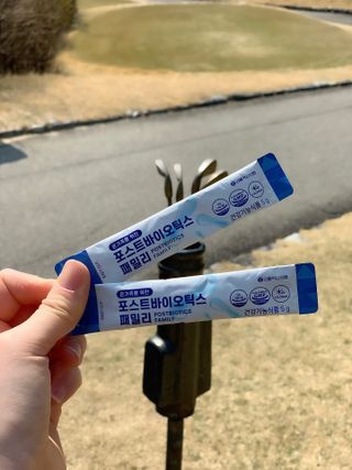 서울약사신협_포스트바이오틱스패밀리_5g x 100포 — 5점을 준 리뷰어가 2021년 3월 올린 사용 사진