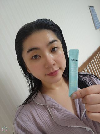 오투에니원 화이트 스완 갈락토미세스 비타민 C 워터 슬리핑 마스크 — 5점을 준 리뷰어가 2022년 12월 올린 사용 사진