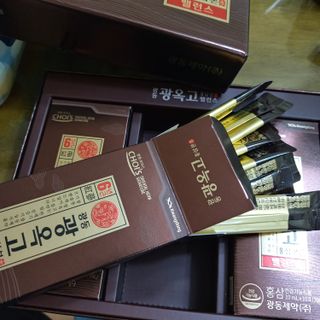 광동제약 [광동] 광옥고 홍삼 본 밸런스 30포 + 쇼핑백 — 4.5점을 준 리뷰어가 2021년 12월 올린 사용 사진