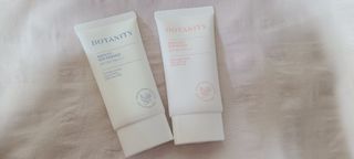 보타니티 촉촉수분자차 아쿠아핏 선 에센스 50ml + 보송톤업자차 징크 선 로션 50ml SPF50+ PA++++ (4/25) — 4점을 준 리뷰어가 2022년 5월 올린 사용 사진