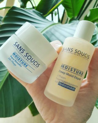산수시 아쿠아 베네핏 24h 수부지 물광 속건조 수분크림 50ml — 5점을 준 리뷰어가 2021년 6월 올린 사용 사진